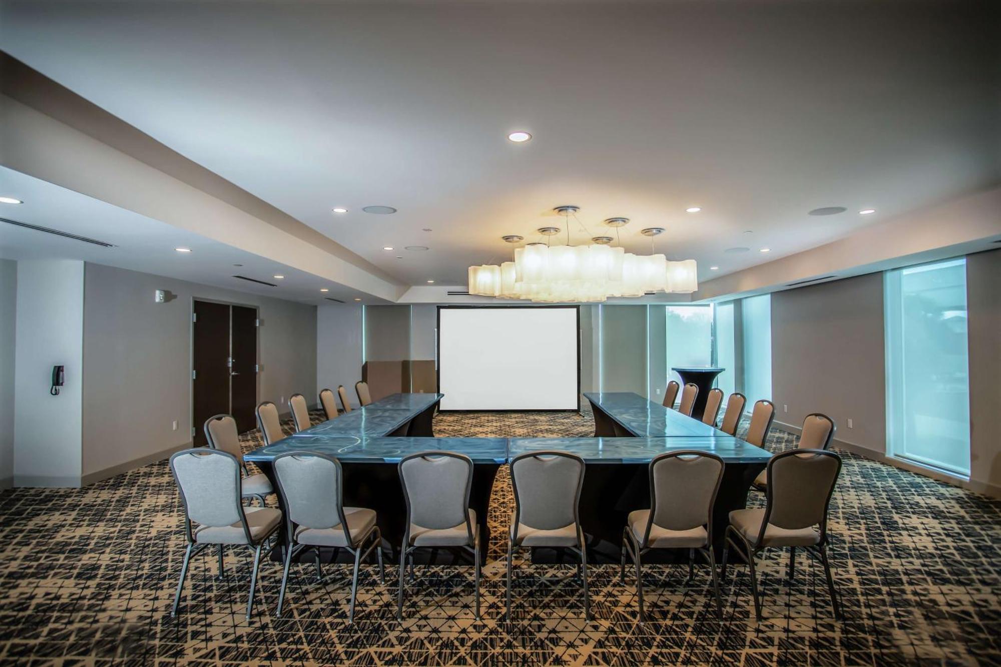 Hilton Garden Inn West Palm Beach I95 Outlets Exteriör bild